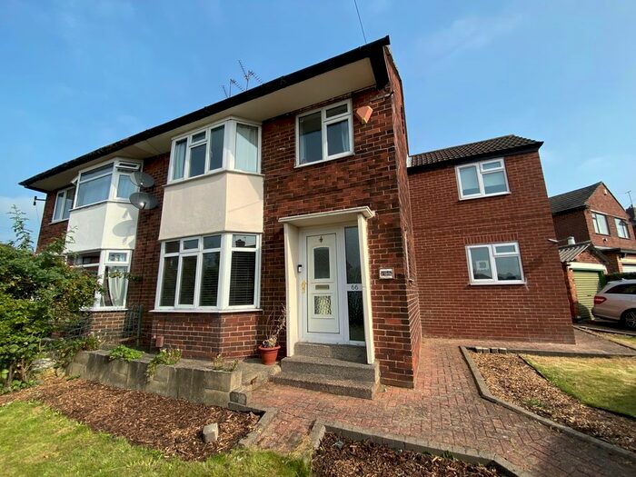 4 Bedroom Semi-Detached House To Rent In Chatsworth Road, Pudsey, LS28