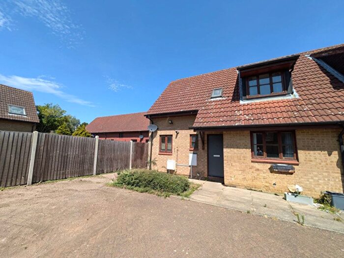 3 Bedroom End Of Terrace House To Rent In St. Michaels Gate, Peterborough, Cambridgeshire, PE1