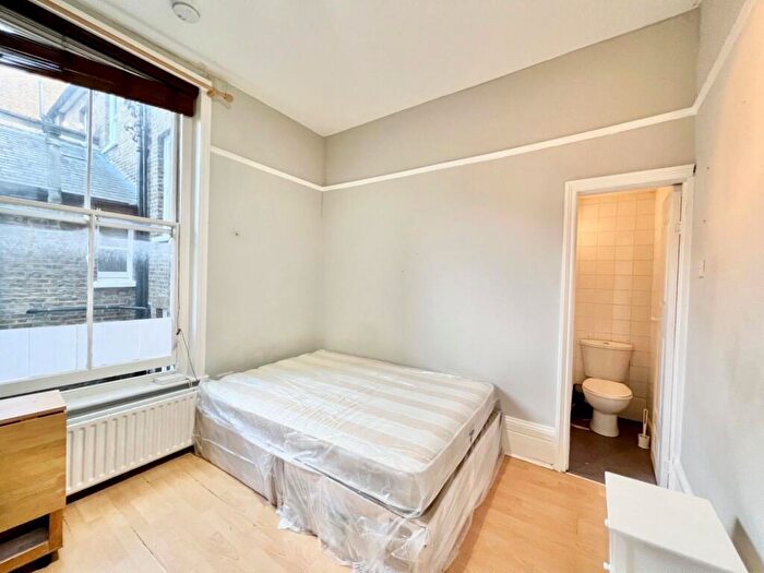 Studio To Rent In Lyncroft House, Lyncroft Gardens, West Hampstead, NW6