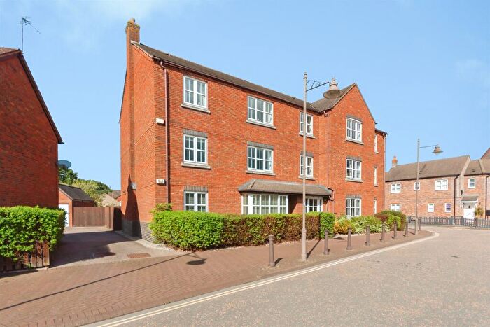2 Bedroom Flat For Sale In Dickens Heath Road, Shirley, Solihull, B90