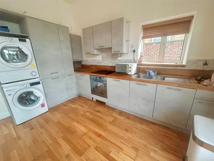 2 Bedroom Apartment To Rent In Cambridge Road, Bromley, BR1