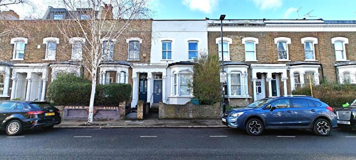 Studio To Rent In Corbyn Street, Finsbury Park, N4
