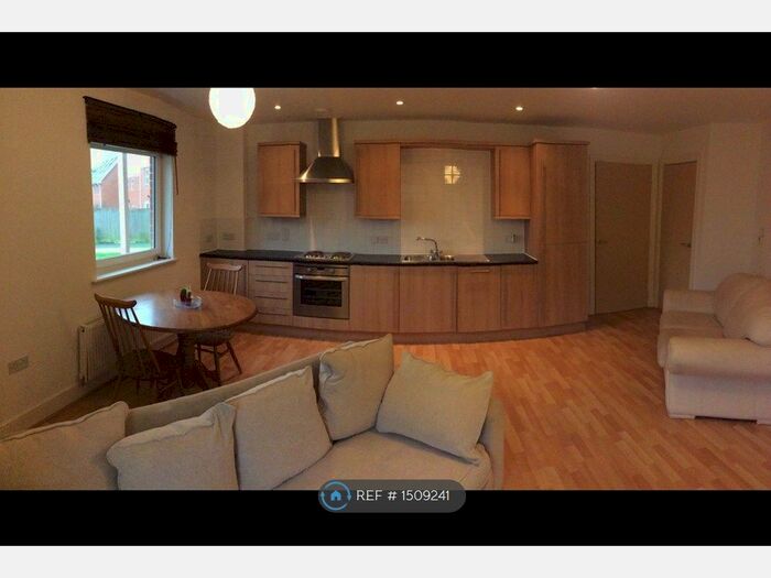 1 Bedroom Flat To Rent In Burlescombe House, Redhill, RH1
