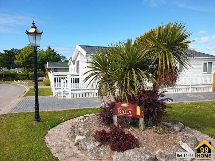 2 Bedroom Park Home For Sale In Star Resort Lyons Eryl Hall, St Asaph, Denbighshire, LL17