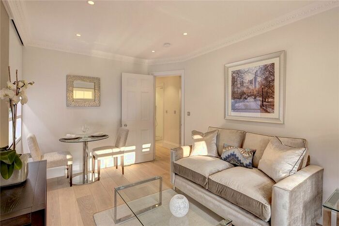 1 Bedroom Flat To Rent In Shepherd Market, Mayfair, London, W1J