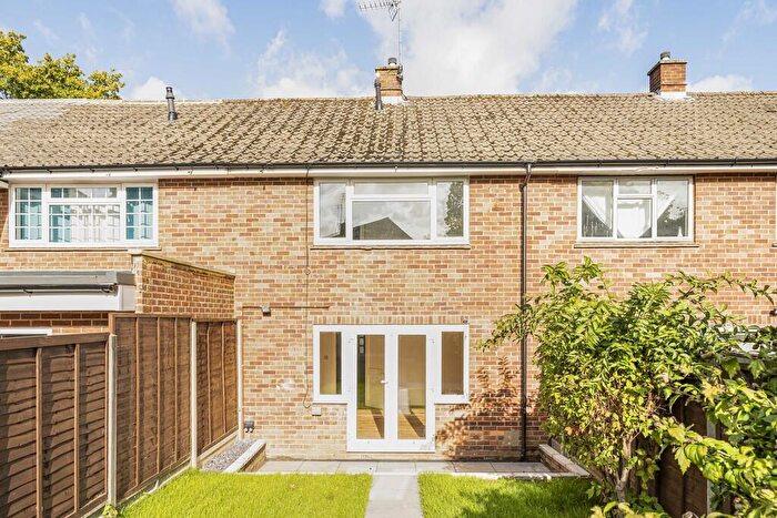 2 Bedroom Terraced House To Rent In Queensway, Cranleigh, GU6