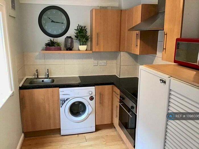 3 Bedroom Flat To Rent In Plungington Road, Preston, PR1