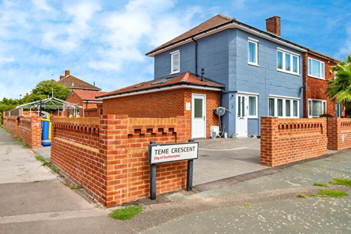 6 Bedroom Semi-Detached House For Sale In Teme Crescent, Southampton, SO16