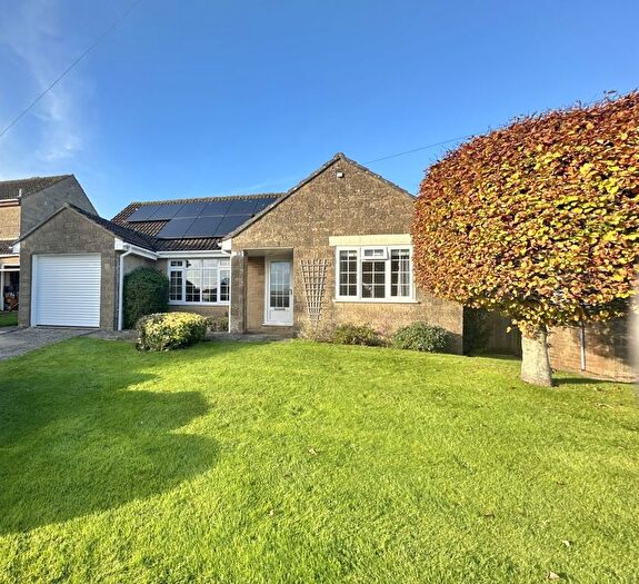 3 Bedroom Detached Bungalow For Sale In Greys Road, Merriott, Somerset, TA16