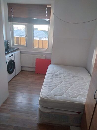 1 Bedroom Flat To Rent In London Road, Croydon, CR0