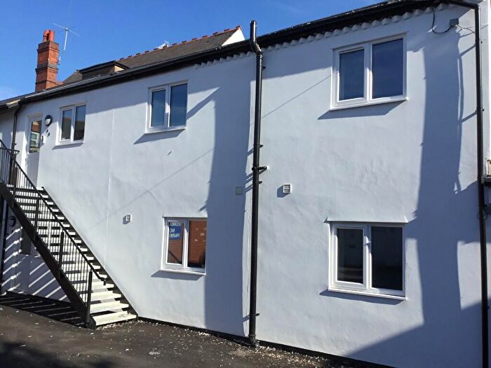 2 Bedroom Flat To Rent In Railway Terrace, Rugby, Warwickshire, CV21