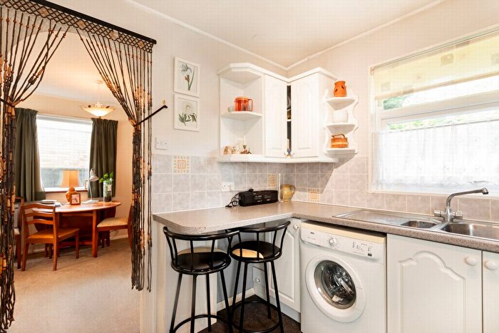 3 Bedroom Bungalow For Sale In Seabrook Court, Seabrook, CT21