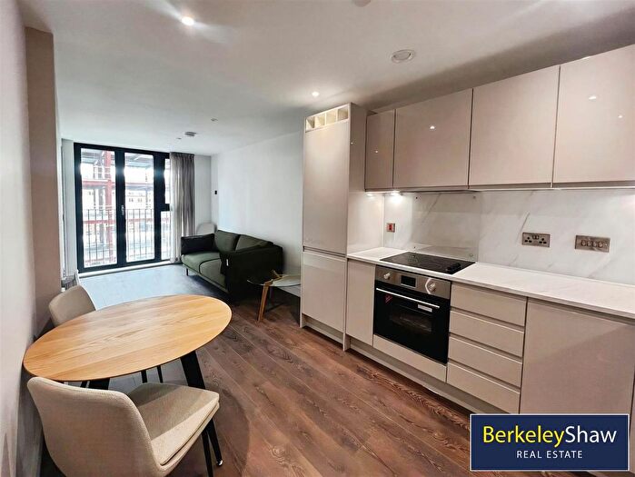 1 Bedroom Flat To Rent In Aquitania West Waterloo Place, Triskelion Way, Liverpool, L3