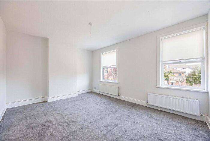 3 Bedroom House To Rent In John Street, Worksop, S80