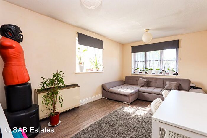 1 Bedroom Maisonette To Rent In Greenacre Close, Northolt, UB5