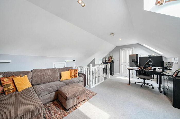 4 Bedroom Detached House For Sale In Southcote Park, Camberley, Surrey, GU15