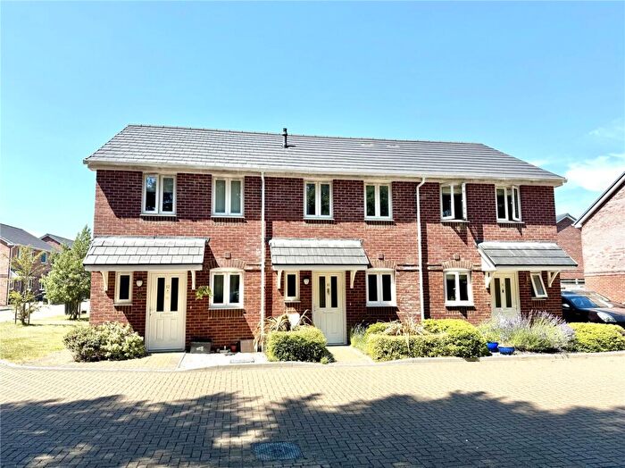 2 Bedroom House For Sale In Knight Gardens, Lymington, Hampshire, SO41