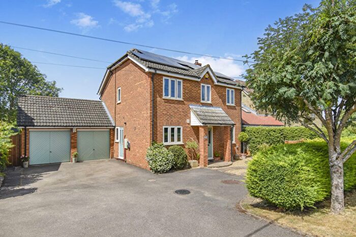 4 Bedroom Detached House For Sale In East Hatley, Sandy, SG19