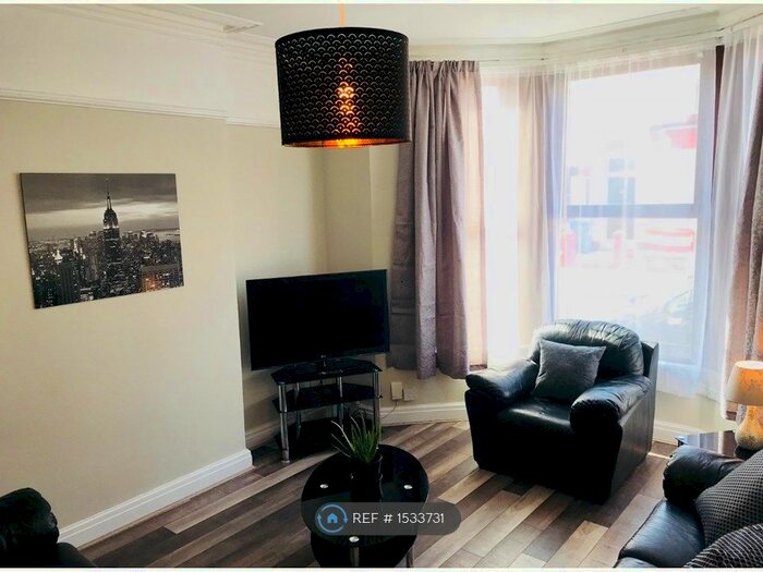 3 Bedroom End Of Terrace House To Rent In Brookdale Road, Liverpool, L15