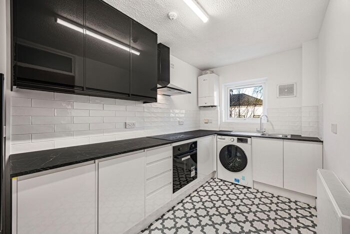 1 Bedroom Flat To Rent In Cranham Road, GL52