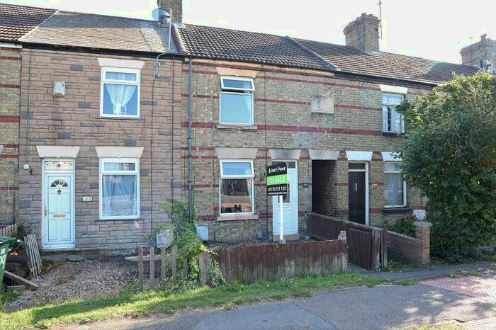 2 Bedroom Terraced House To Rent In Broadway, Yaxley, Peterborough, Cambridgeshire. PE7