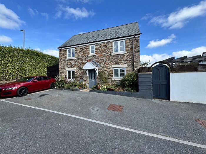3 Bedroom Detached House For Sale In Wheal Albert Road, Goonhavern, TR4