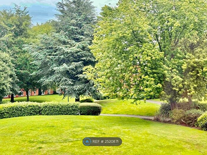 1 Bedroom Flat To Rent In Melmerby Court, Salford, M5