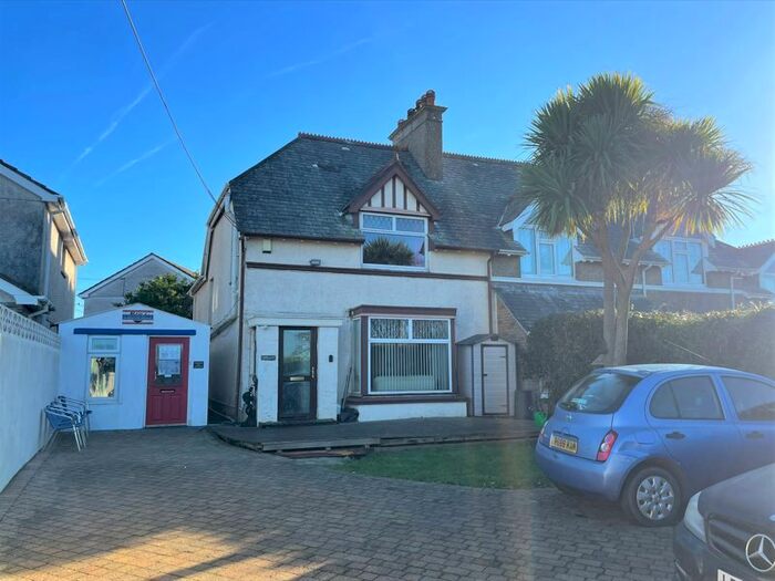 Houses for sale & to rent in TR7 2QN, Newquay Tretherras Newquay