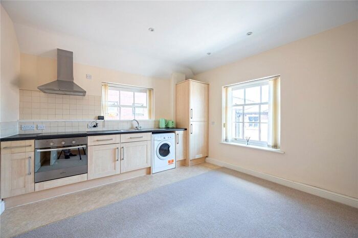 1 Bedroom Flat To Rent In London Road, Newbury, Berkshire, RG14