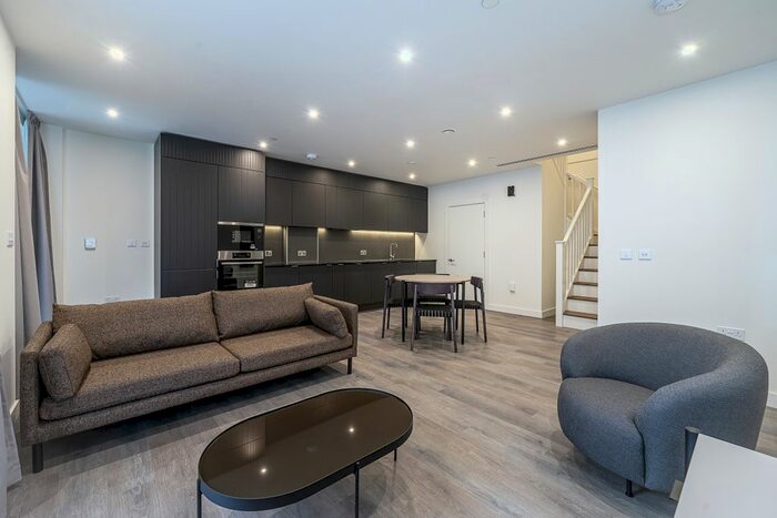 2 Bedroom Flat To Rent In Coppermaker Square, Cherry Park Lane, Stratford, E20