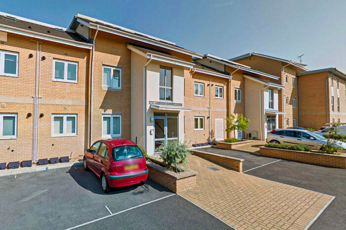 2 Bedroom Flat To Rent In Gemini Close, Cheltenham, GL51