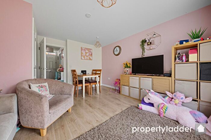 2 Bedroom Semi-Detached House For Sale In Flag Cutters Way, Horsford, NR10