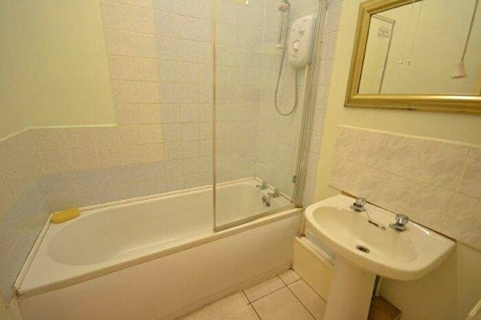 1 Bedroom Flat To Rent In Springfield Road, Leicester, LE2