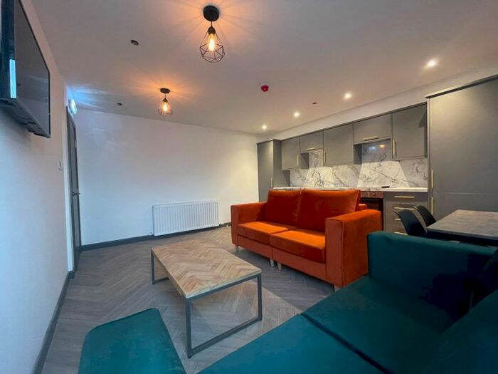 4 Bedroom Flat To Rent In Bridge View House, City Road, Newcastle Upon Tyne NE1