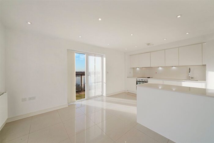 1 Bedroom Flat For Sale In Shearwater Drive, London, NW9