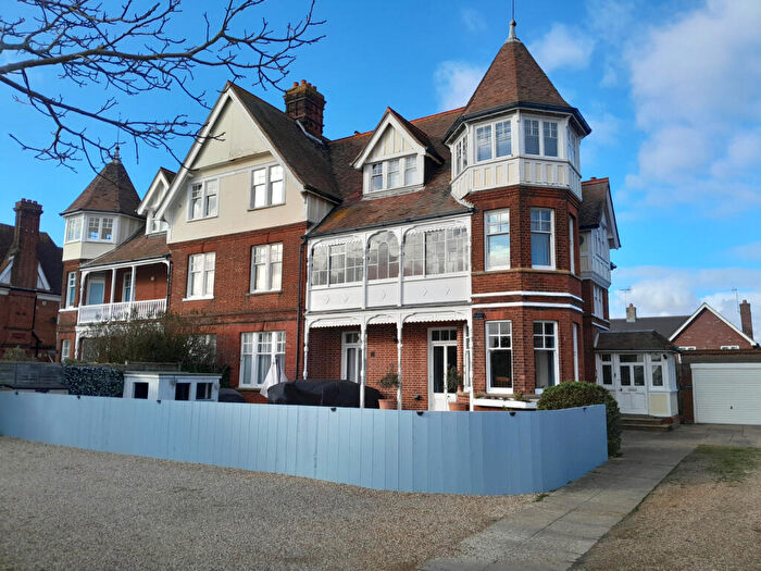 2 Bedroom Apartment To Rent In Victoria Road, Felixstowe, IP11