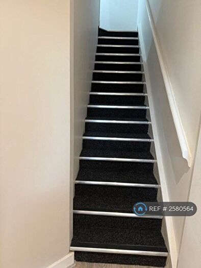 2 Bedroom Flat To Rent In Waterloo, Liverpool, L22