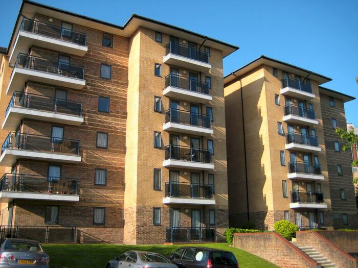 2 Bedroom Apartment To Rent In Tavistock Road, Croydon, CR0