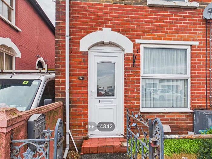 3 Bedroom Semi Detached House To Rent In Wimpole Road, Colchester, CO1