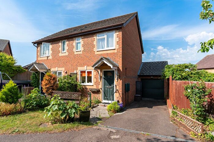 2 Bedroom Semi-Detached House For Sale In Wheat Croft, Linton, CB21