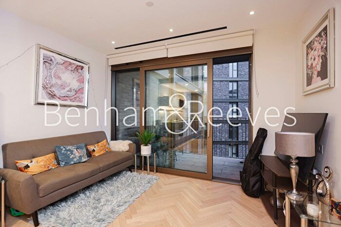 1 Bedroom Flat To Rent In Michael Road, Imperial Wharf, SW6