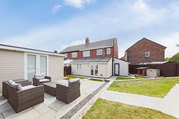 3 Bedroom Semi-Detached House For Sale In Allanville, Camperdown, NE12
