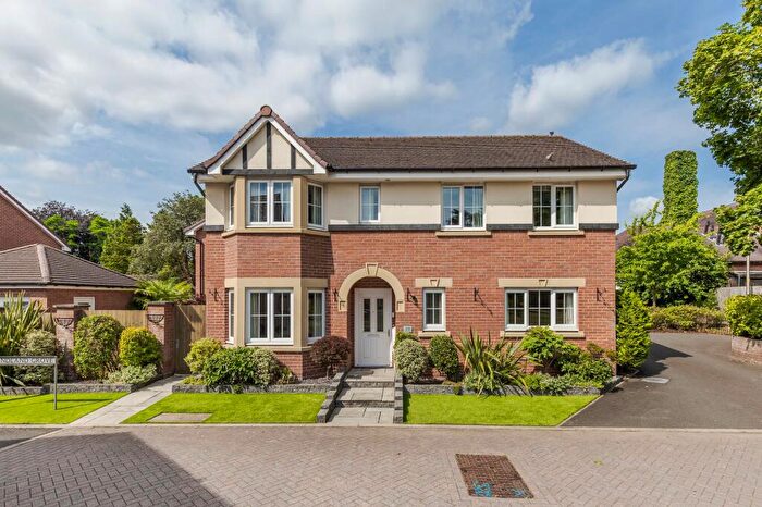 4 Bedroom Detached House For Sale In Sandland Grove, Nantwich, CW5