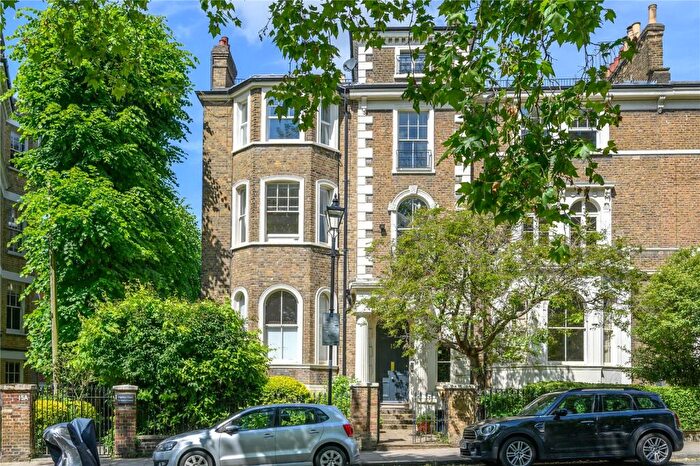 2 Bedroom Apartment To Rent In Northumberland House, Highbury Crescent, Highbury, Islington, London, N5