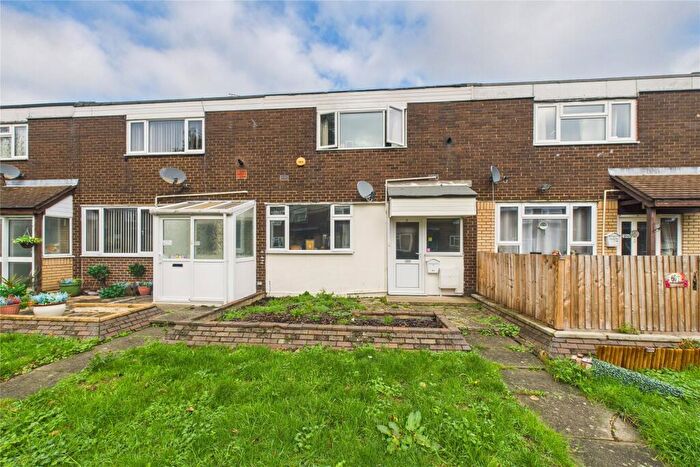 2 Bedroom Terraced House For Sale In Austen Road, Farnborough, Hampshire, GU14