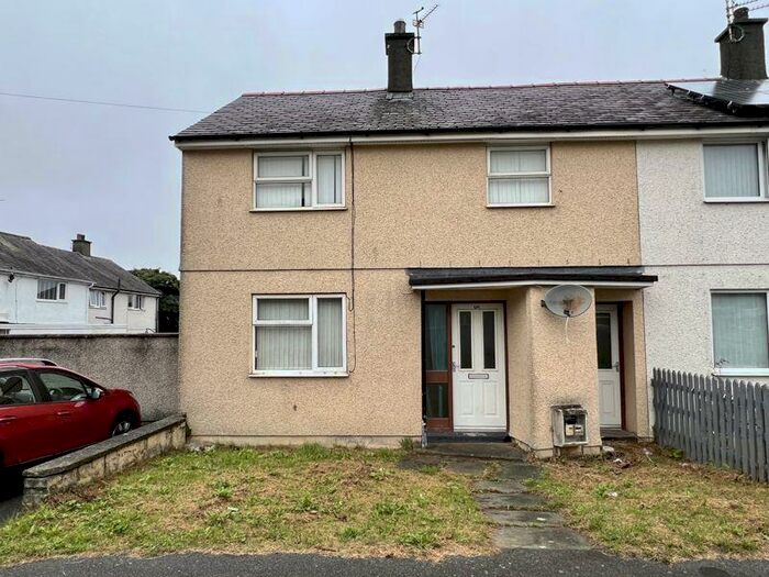 3 Bedroom End Of Terrace House For Sale In Pencraig, Llangefni, LL77