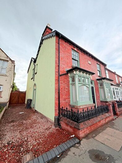 6 Bedroom Detached House To Rent In Dudley Road, Dudey, DY3