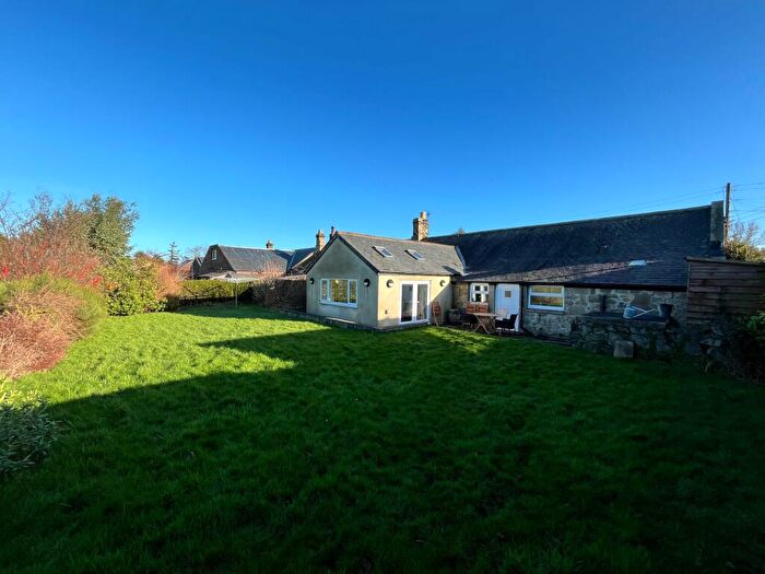 3 Bedroom Cottage For Sale In The Village, Christon Bank, NE66