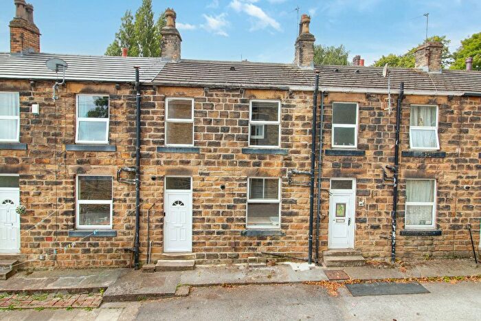 2 Bedroom Terraced House For Sale In Scatcherds Buildings, Morley, LS27