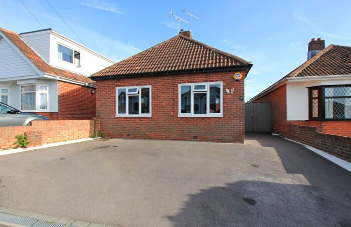 2 Bedroom Detached Bungalow For Sale In Avon Road, Midanbury, SO18
